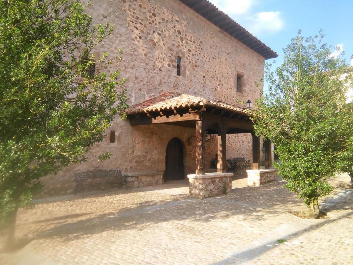 Naquela Castroviejo Guest House Exterior foto